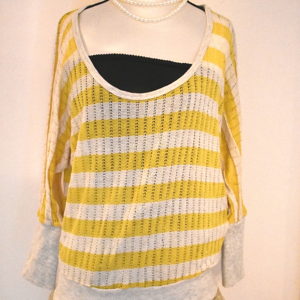 About a Girl Yellow Stripe Sweater L - Picture 1 of 4